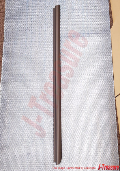 TOYOTA HIACE KDH220 '05-20 Genuine Front Door Glass Outer Weatherstrip Right OEM
