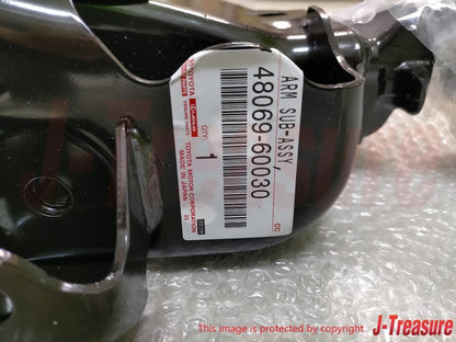 TOYOTA LAND CRUISER 200 LEXUS LX570 Genuine Front Suspension Lower Arm Left OEM