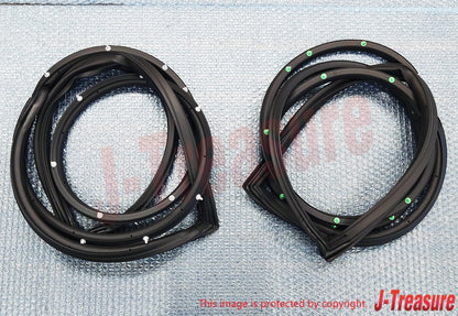 TOYOTA LAND CRUISER UZJ100 '98-02 Genuine Rear Door Weatherstrip RH & LH Set OEM