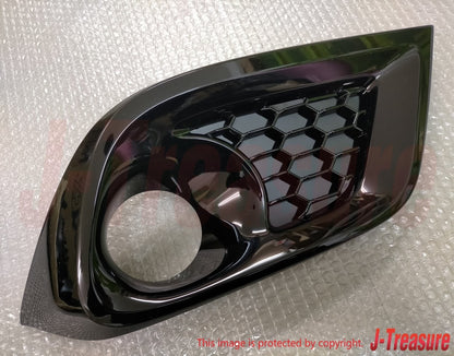 TOYOTA AURIS NRE85 / ZWE86 Genuine Front Bumper Hole Covers Assy RH & LH Set OEM