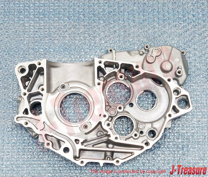 HONDA CRF250R 2014-2017 Genuine Crankcase Right 11100-KRN-A80 OEM