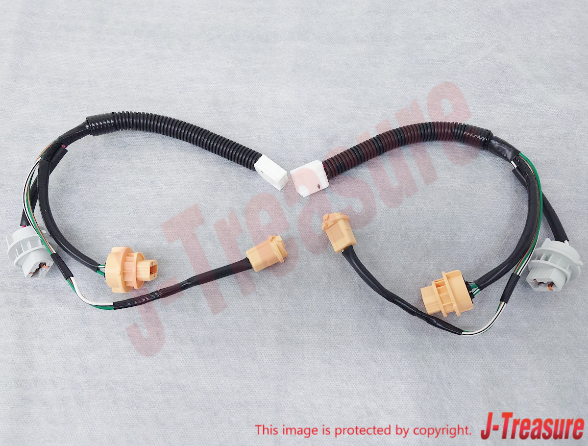 LEXUS LS430 UCF30 01-04 Genuine Rear Lamp Socket And Wire 81585-50110 R & L Set