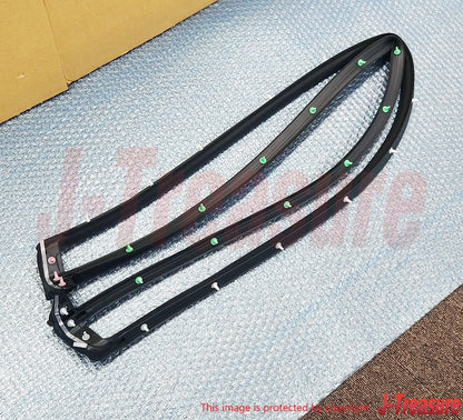 TOYOTA LAND CRUISER UZJ100 98-03 Genuine Rear Lift Gate Weatherstrip 68281-60020