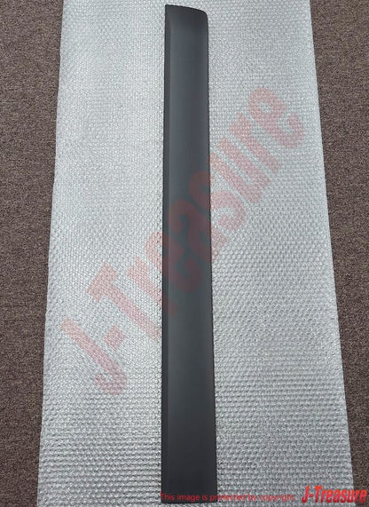 TOYOTA FJ CRUISER GSJ10 07-14 Genuine Front Door Outside Moulding Sub-Assy RH