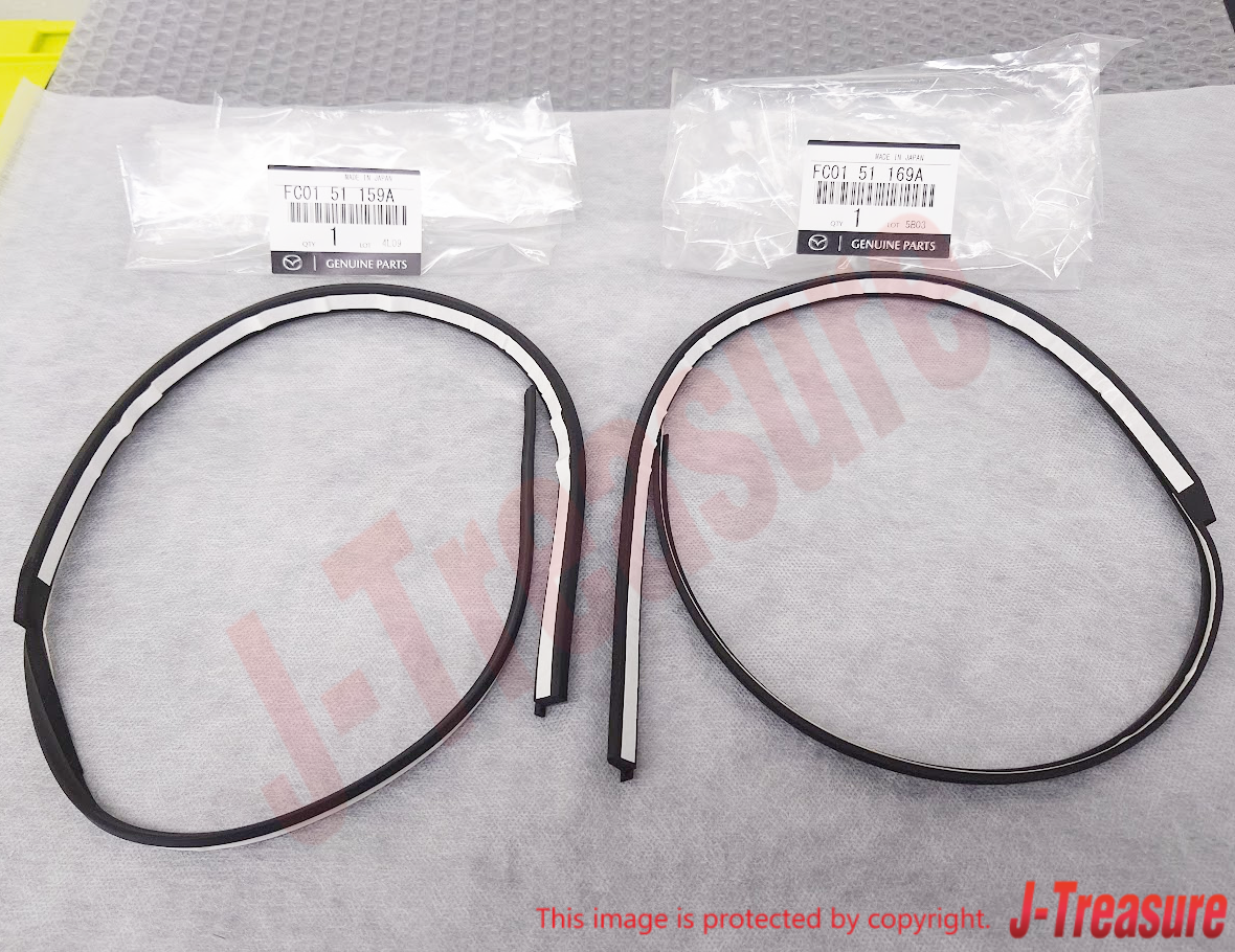 MAZDA RX-7 RX7 FC3S Genuine Rear Tail Light Lamp Weather Strips Right & Left OEM