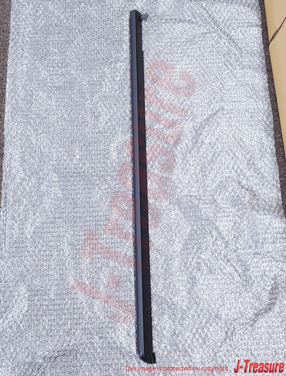 TOYOTA LAND CRUISER UZJ100 '98-07 Genuine Quarter Belt Moulding RH & LH Set OEM