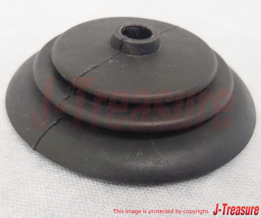 NISSAN DATSUN SUNNY 1200 B120 Genuine Rubber Control Lever Boot 74963-20900 OEM
