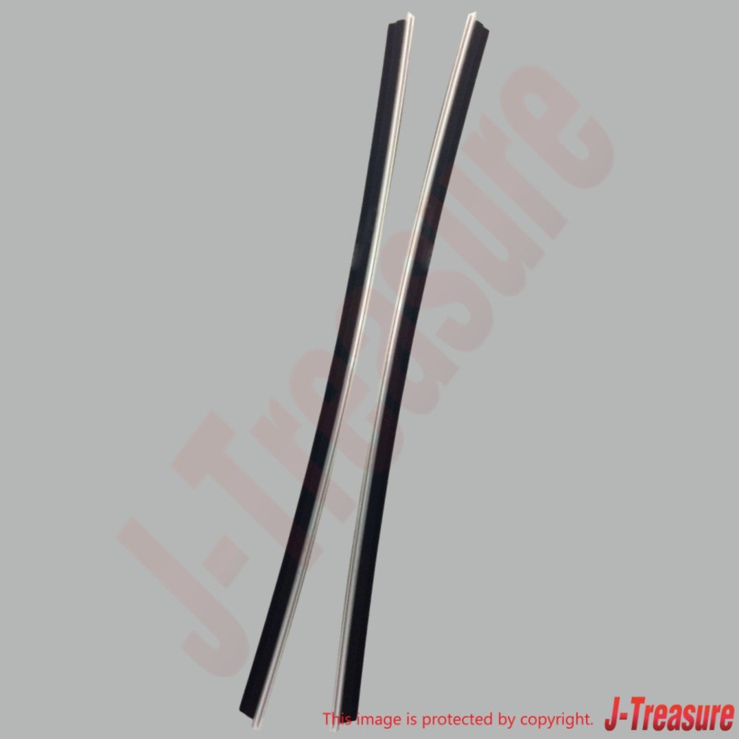MITSUBISHI VAN P04W '87-90 Genuine R/Door Window Glass Center Seal RH & LH Set