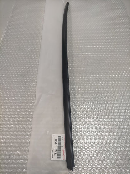 LEXUS CT200h ZWA10 11-17 Genuine Outside Windshield Moulding RH 75535-76010 OEM