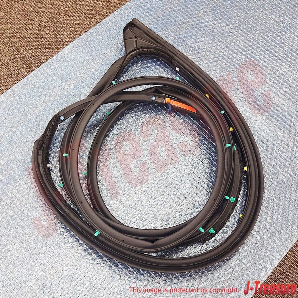 NISSAN NV200 M20 Genuine Fr/Door Weatherstrip RH & LH 80830-JX30A 80831-JX30A