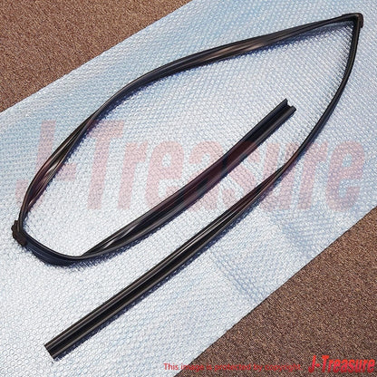 TOYOTA LAND CRUISER UZJ100 '98-07 Genuine Front Door Glass Run RH 68141-60042