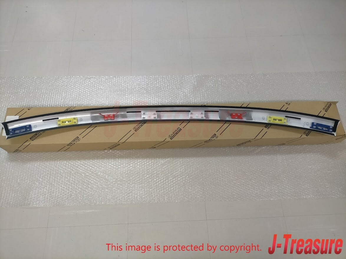TOYOTA FJ CRUISER 2007-2014 Genuine Front Upper Outside Windshield Molding OEM
