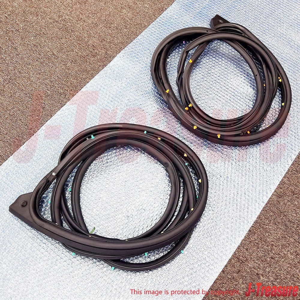NISSAN NV200 M20 Genuine Fr/Door Weatherstrip RH & LH 80830-JX30A 80831-JX30A