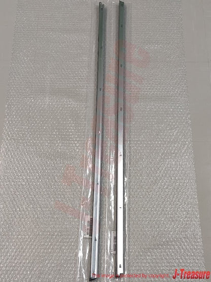 TOYOTA LEVIN TRUENO AE86 Genuine Front Door Glass Inner Weather Strip Set OEM