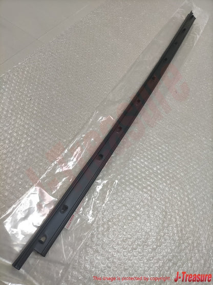 TOYOTA SUPRA JZA80 93-98 Genuine Front Door Glass Weatherstrip Inner RH & LH OEM