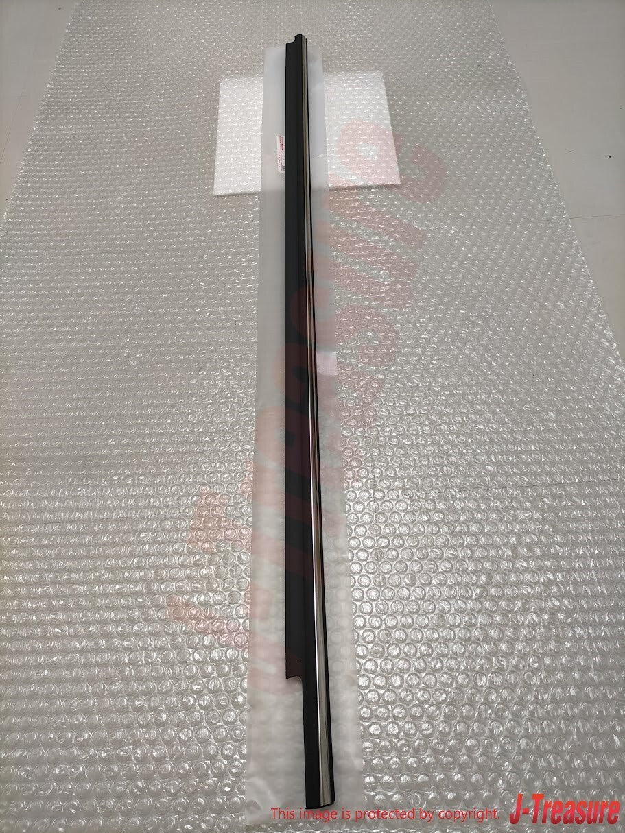 TOYOTA CAMRY MCV20 1997-2001 Genuine Front Door Belt Moulding RH 75710-33040 OEM