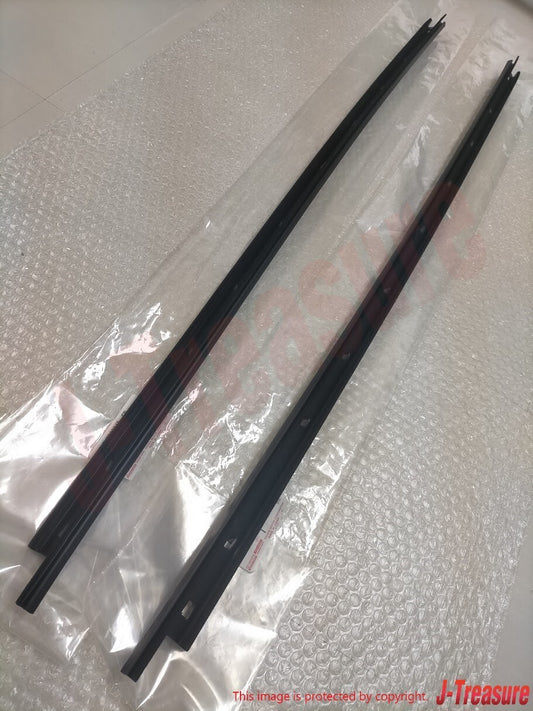 TOYOTA SUPRA JZA80 93-98 Genuine Front Door Glass Weatherstrip Inner RH & LH OEM