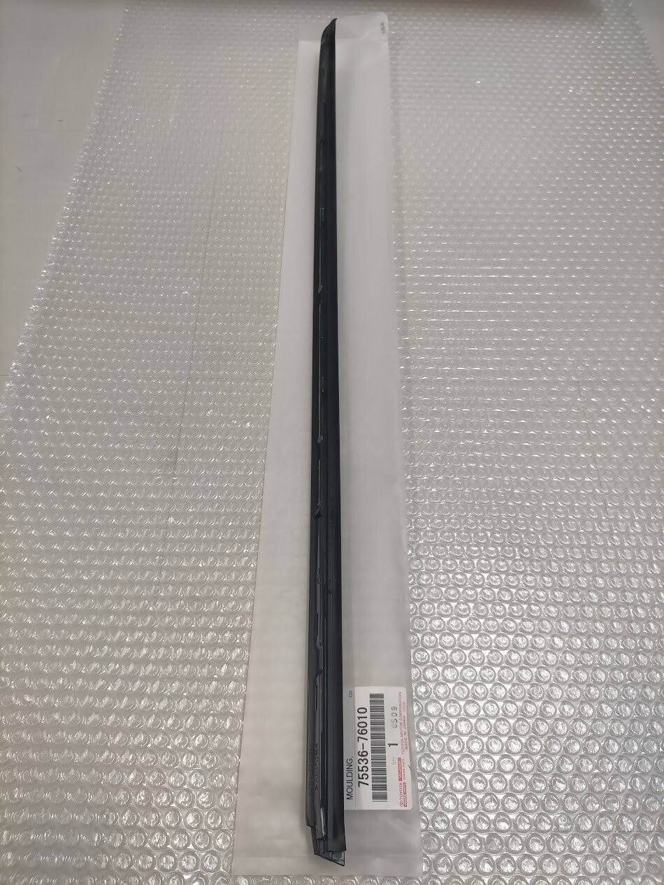 LEXUS CT200h ZWA10 11-17 Genuine Outside Windshield Moulding LH 75536-76010 OEM