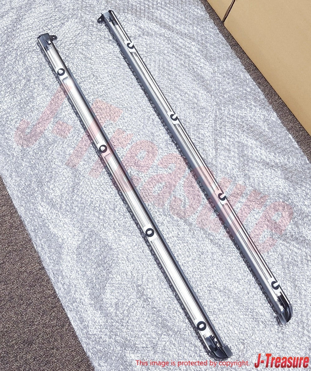 TOYOTA LAND CRUISER UZJ100 '98-07 Genuine Quarter Belt Moulding RH & LH Set OEM