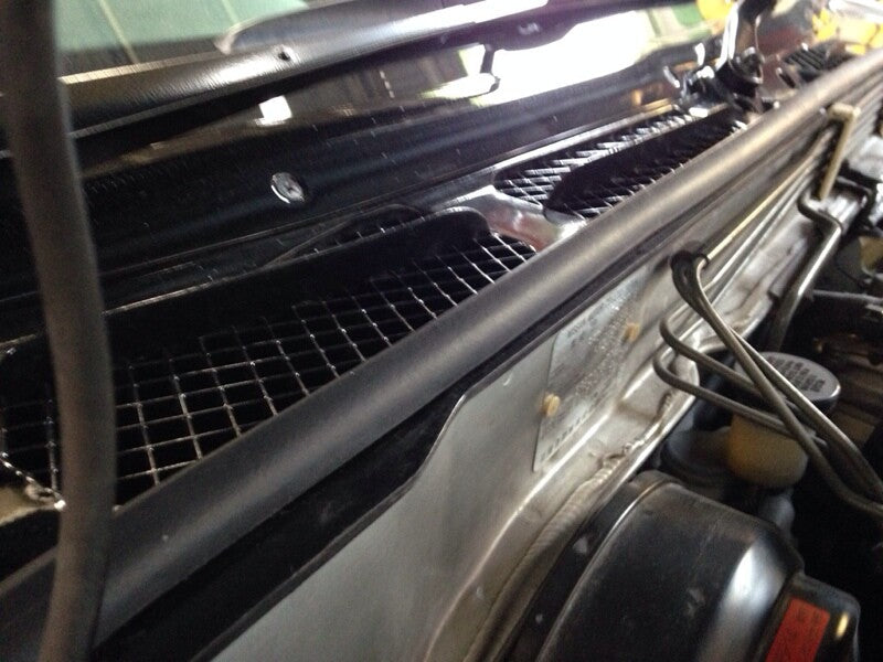 NISSAN 240SX S13 180SX RPS13 Genuine Bonnet Hood Front Cowl Top Seal Rubber OEM