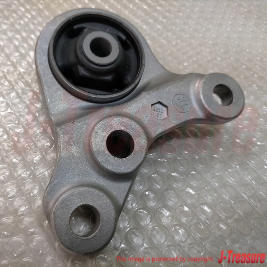 MITSUBISHI OUTLANDER PHEV GG2W 18-21 Genuine Rear Motor Mounting Bracket OEM