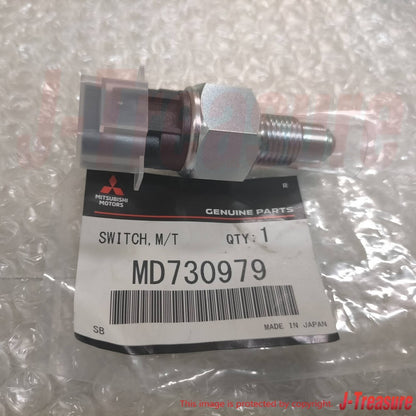 MITSUBISHI LANCER EVO 10 CZ4A Genuine Backup Reverse Light Switch & Seal Set