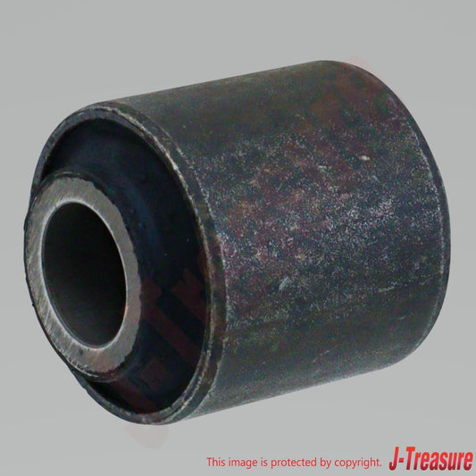 TOYOTA LAND CRUISER KZJ78 '90-96 Genuine Rear Lateral Control Rod Bush OEM