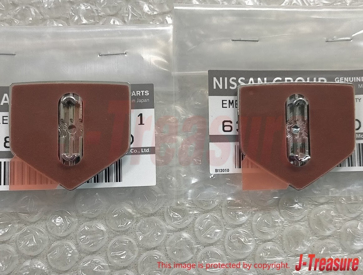 NISSAN SKYLINE R34 ER34 99-02 Genuine Front Side "GT" Emblem Badge Pair 2pcs OEM