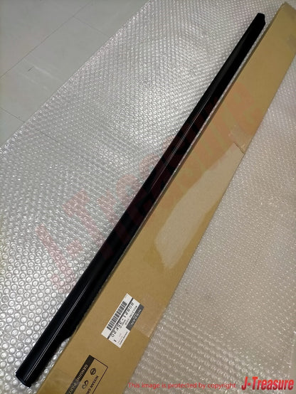 NISSAN 240SX S13 89-94 Genuine Front Door Outside Molding Right & Left Set OEM