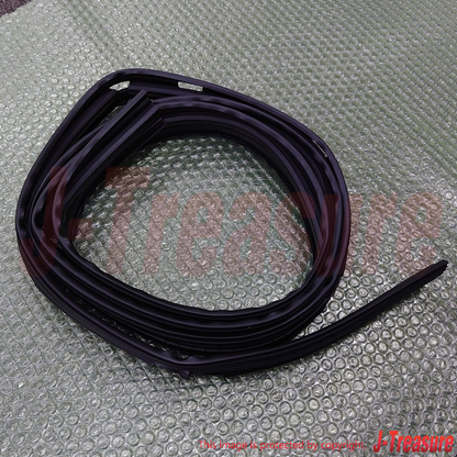 TOYOTA LAND CRUISER HZJ70V Genuine Quarter Window Run RH 62755-60050 OEM