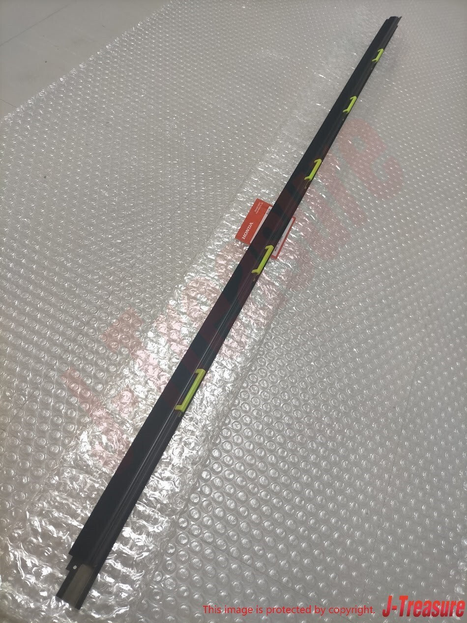 HONDA CIVIC EK# 96-00 Genuine Door Window Weather Molding Right & Left Set OEM