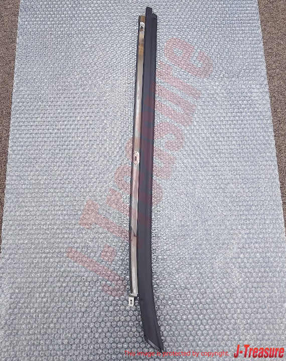 TOYOTA LEVIN TRUENO AE86 Genuine Windowshield Outside Molding Upper RH LH OEM