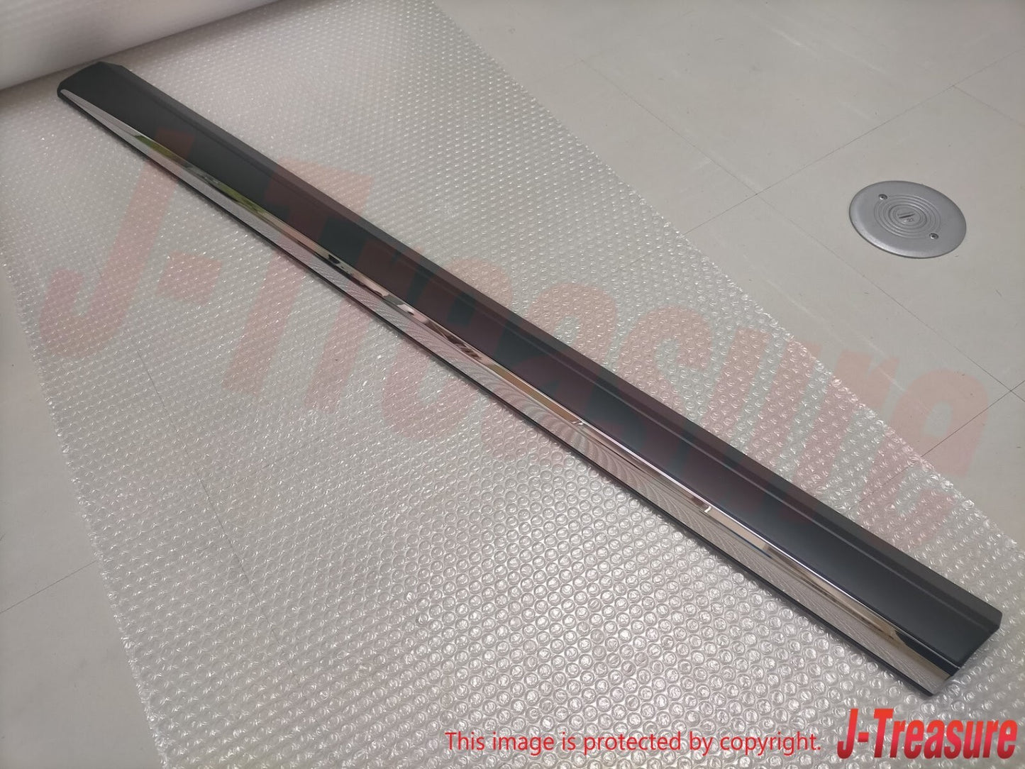 NISSAN 2009-2014 MURANO Genuine Moulding Front Door Right Side 80870-1AA2B OEM