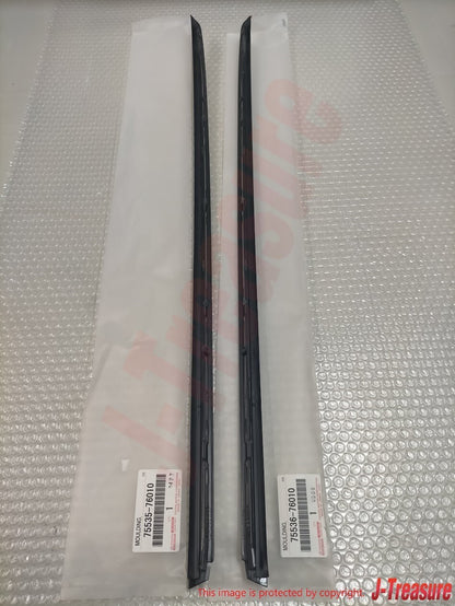 LEXUS CT200h ZWA10 11-17 Genuine Outside Windshield Moulding RH & LH Set OEM