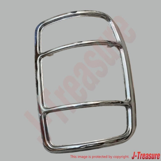 DATSUN 1200 NISSAN SUNNY TRUCK B120 Genuine Combination Lamp Rim RH 26552-G1000