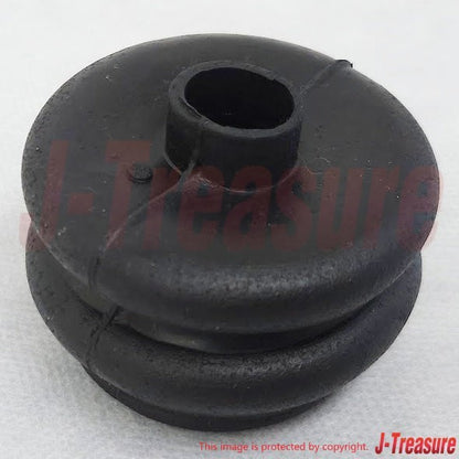 NISSAN DATSUN 1200 B120 SUNNY B110 Genuine Dust Cover Boot 32862-G1200 OEM