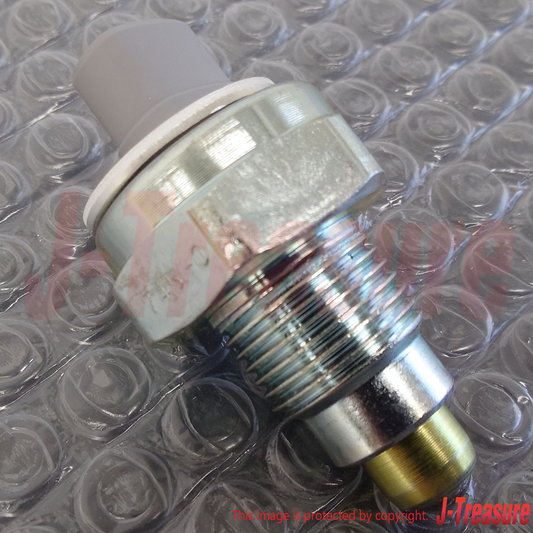 TOYOTA FJ CRUISER GSJ15 07-14 Genuine Back-Up Lamp Switch Assy 84210-52050 OEM