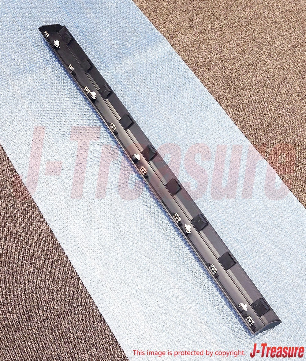 NISSAN MURANO 2009-2014 Genuine Moulding Front Door Left Side 80871-1AA2B OEM