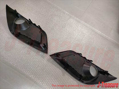 TOYOTA AURIS NRE85 / ZWE86 Genuine Front Bumper Hole Covers Assy RH & LH Set OEM