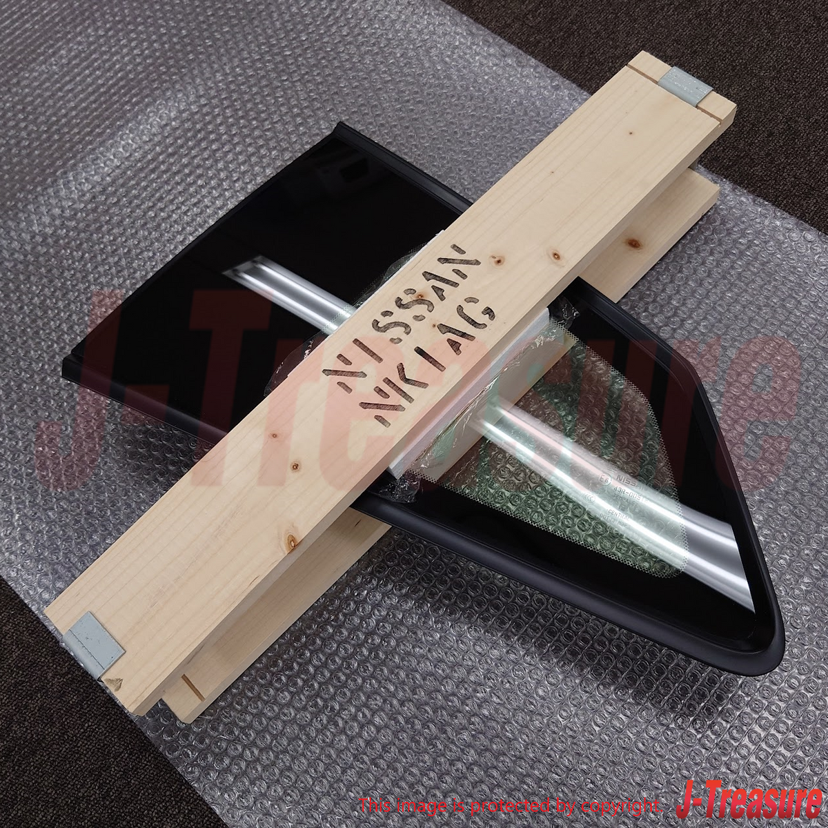 NISSAN GT-R R35 '11-23 Genuine Rear Quarter Glass Window Left 83307-KB50B OEM