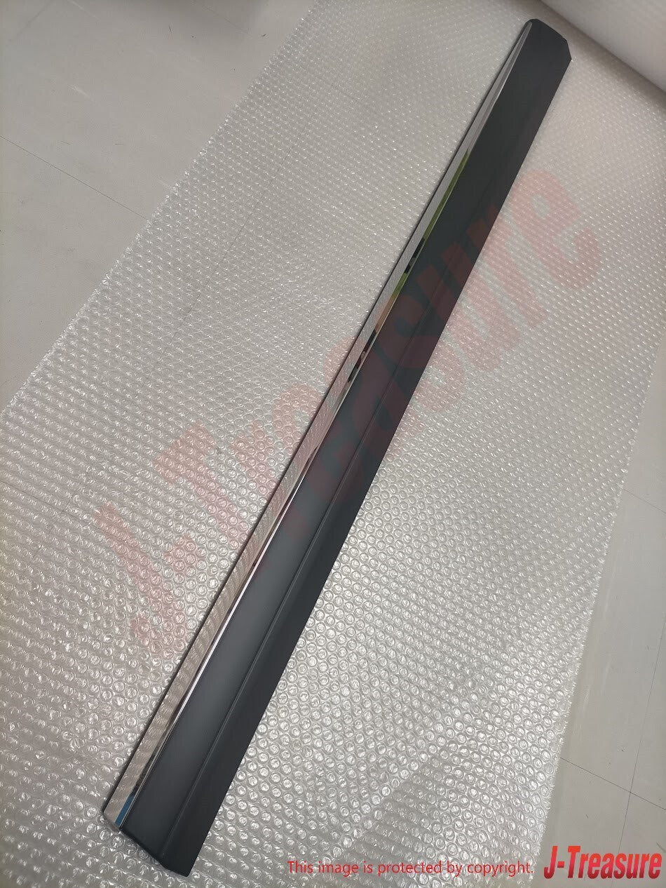 NISSAN 2009-2014 MURANO Genuine Moulding Front Door Right Side 80870-1AA2B OEM