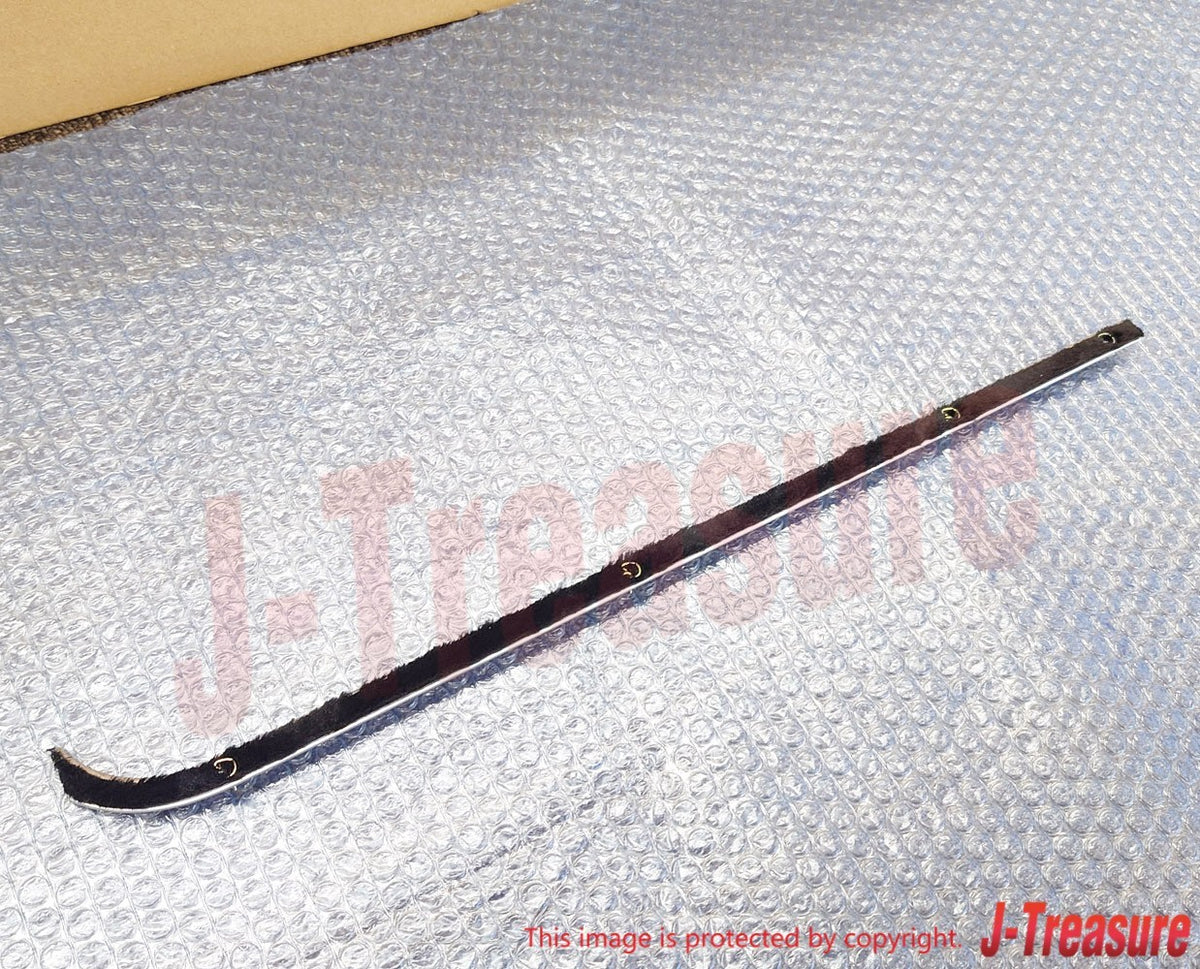 TOYOTA LAND CRUISER FJ40 '81-83 Genuine Fr/Door Glass Weatherstrip Inner RH W/VW