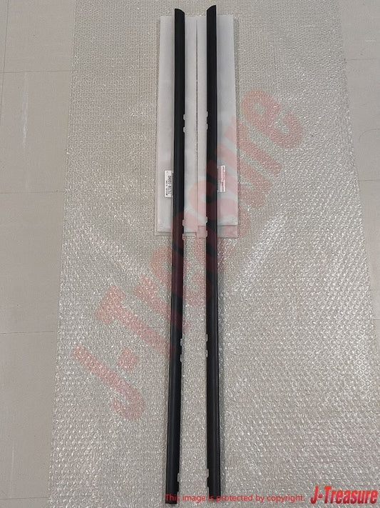 TOYOTA CELSIOR LEXUS LS430 UCF30 01-06 Front Door Outside Lower Moulding Set OEM