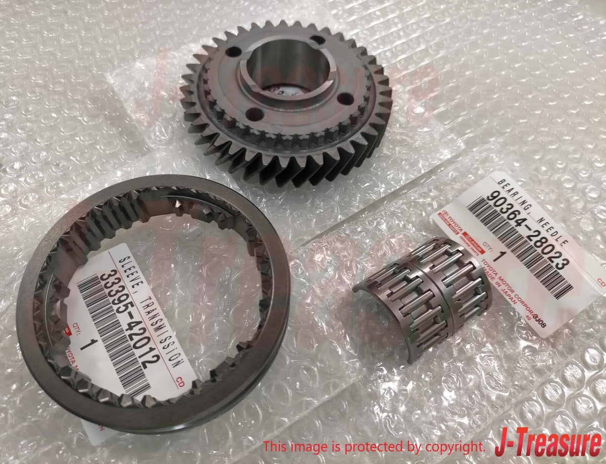 TOYOTA RAV4 ACA21L '02-03 Genuine Manual 5th Gear & Hub Sleeve & Bearing Set OEM