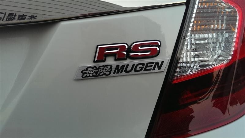 MUGEN Metal Emblem Large for HONDA Universal Silver/Black 90000-YZ8-H607 OEM