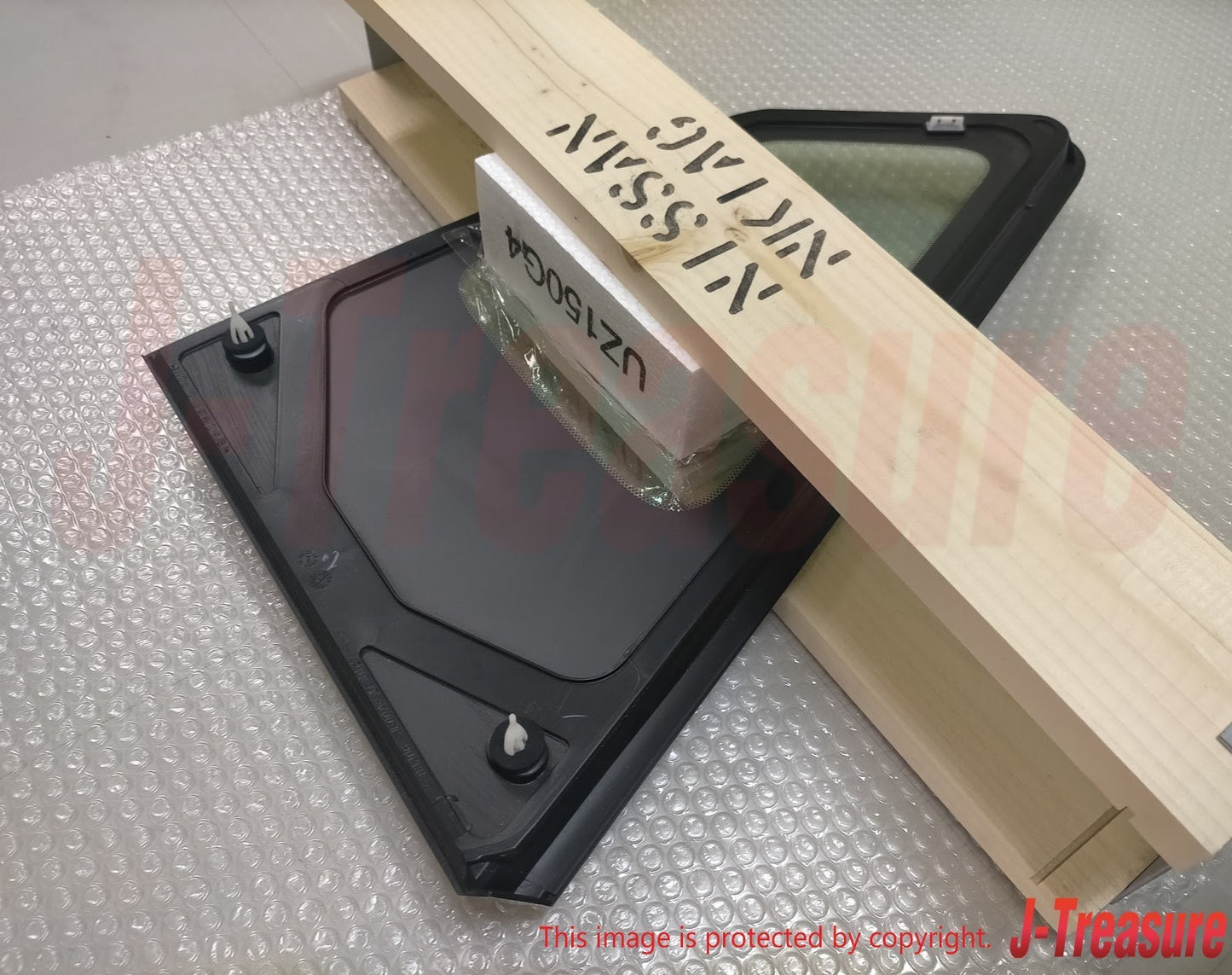 NISSAN GT-R R35 '11-23 Genuine Rear Quarter Glass Window Right 83306-KB50B OEM