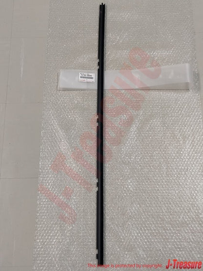 TOYOTA CELSIOR LEXUS LS430 UCF30 01-06 Front Door Outside Lower Moulding Set OEM