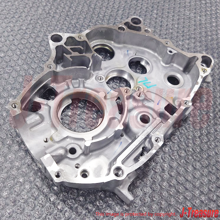 HONDA CRF110F 2013-2024 Genuine Crankcase RH 11100-KWW-740 OEM