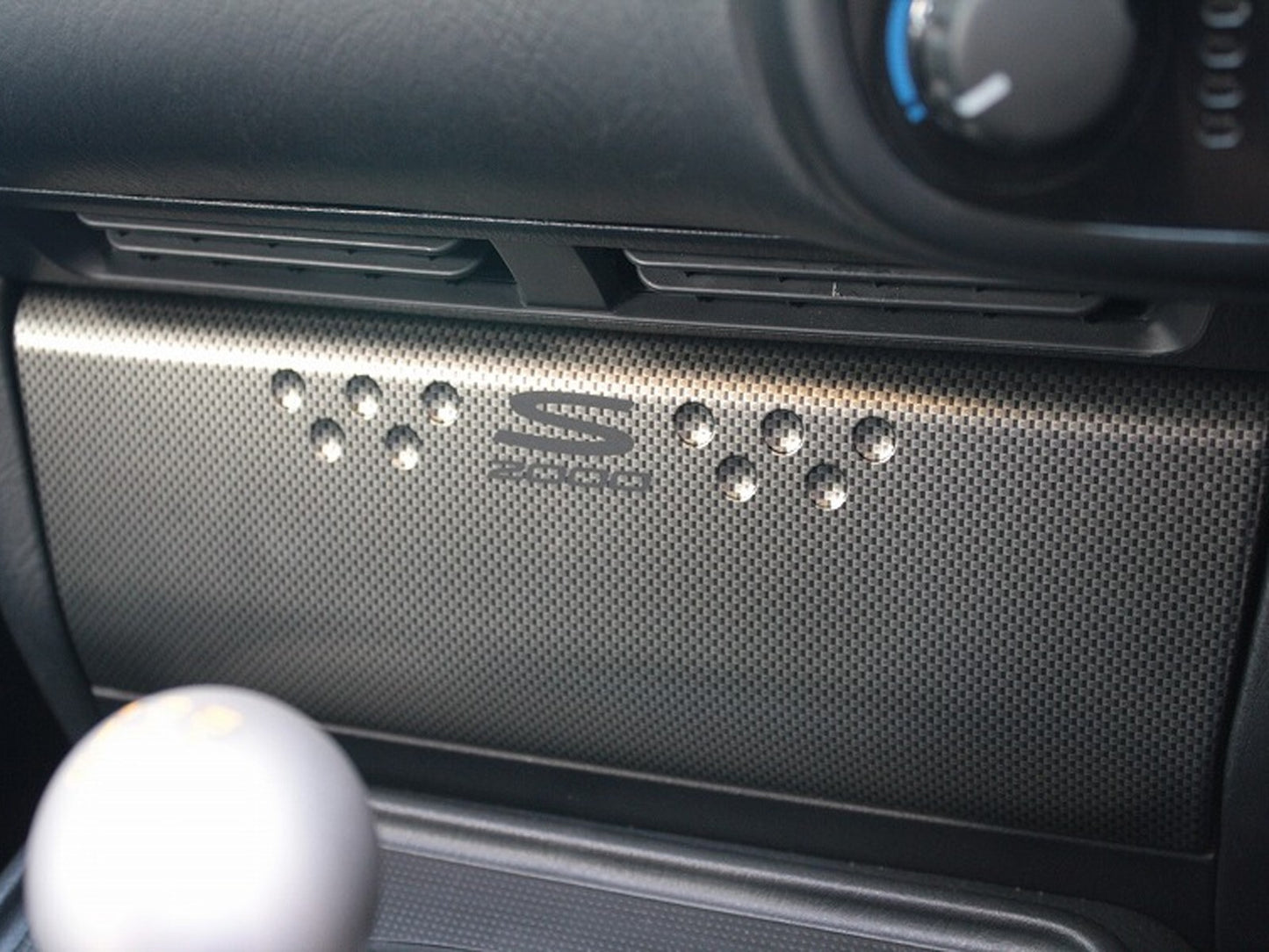 HONDA S2000 AP1 AP2 Genuine Carbon Fiber Radio Lid Cover 77252-S2A-902ZG OEM