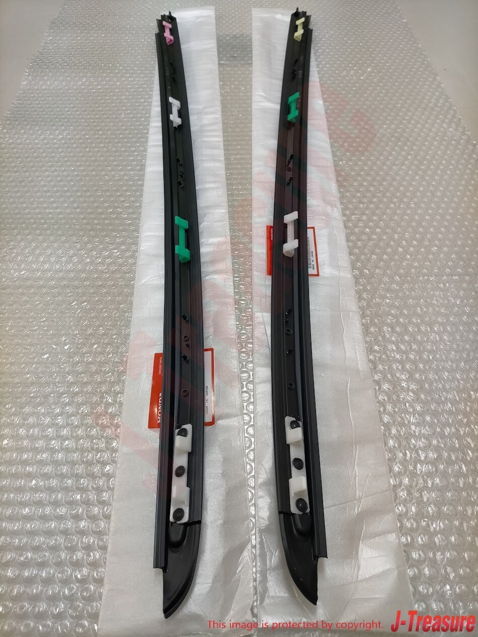 HONDA CIVIC FERIO 4D 01-05 Genuine Front Windshield Side Garnish RH & LH Set OEM